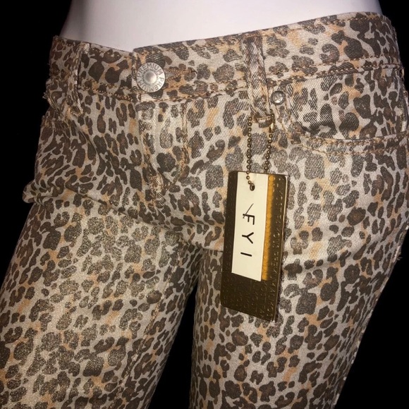 Leopard Shine Jeans - Picture 3 of 8